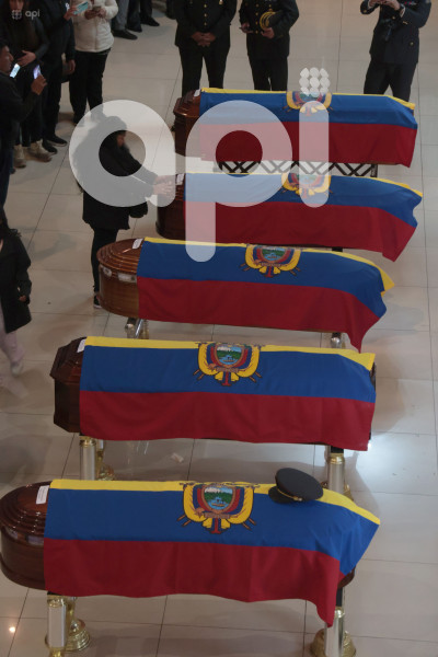 VELORIO MILITARES