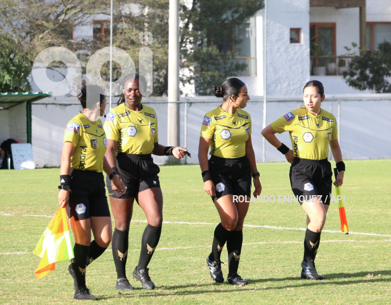 FBL SUPERLIGA FEMENINA ESPUCE VS L D U QUITO