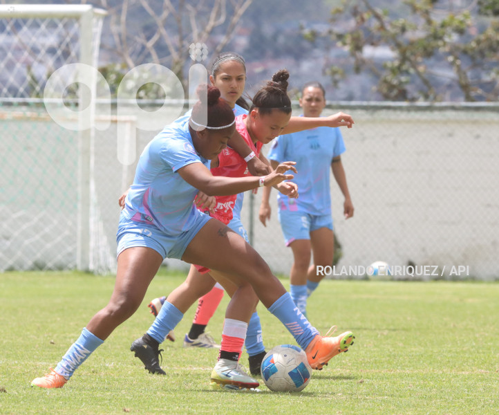 FBL SUPERLIGA FEMENINA NANAS VS MACARA