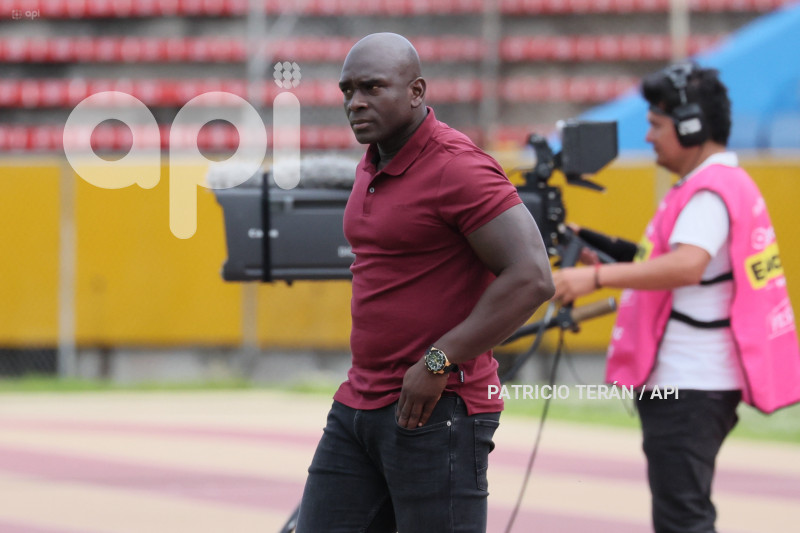 FBL LIGA PRO U CATOLICA VS BARCELONA