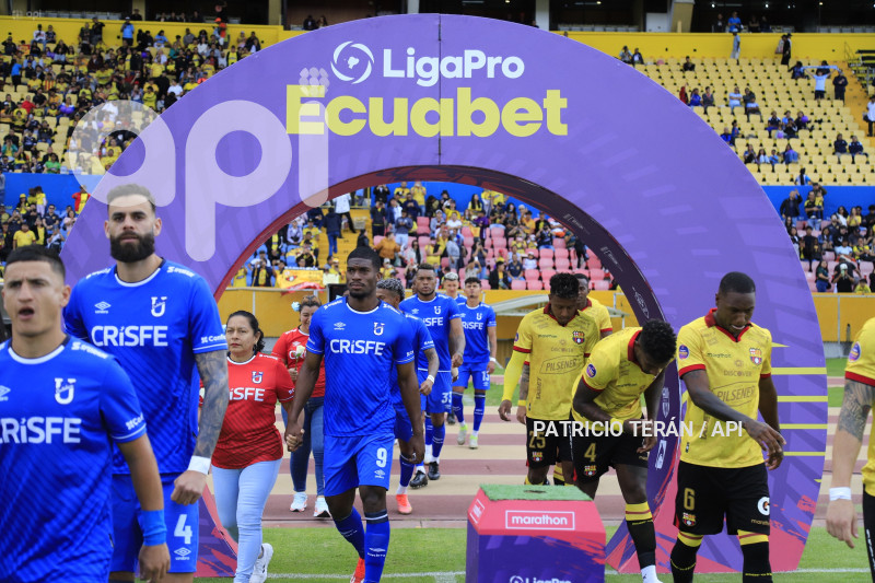 FBL LIGA PRO U CATOLICA VS BARCELONA