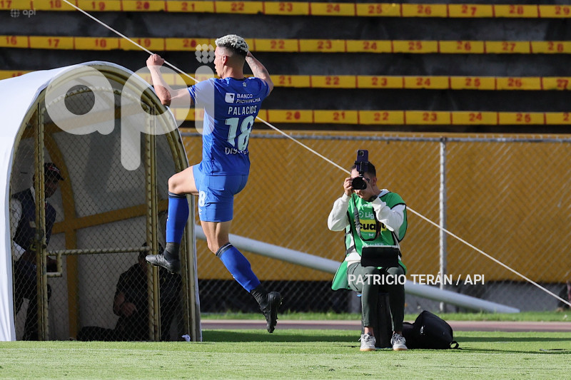 FBL LIGA PRO U CATOLICA VS BARCELONA