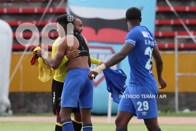 FBL LIGA PRO U CATOLICA VS BARCELONA
