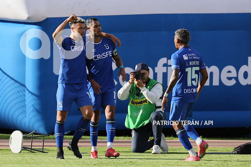 FBL LIGA PRO U CATOLICA VS BARCELONA