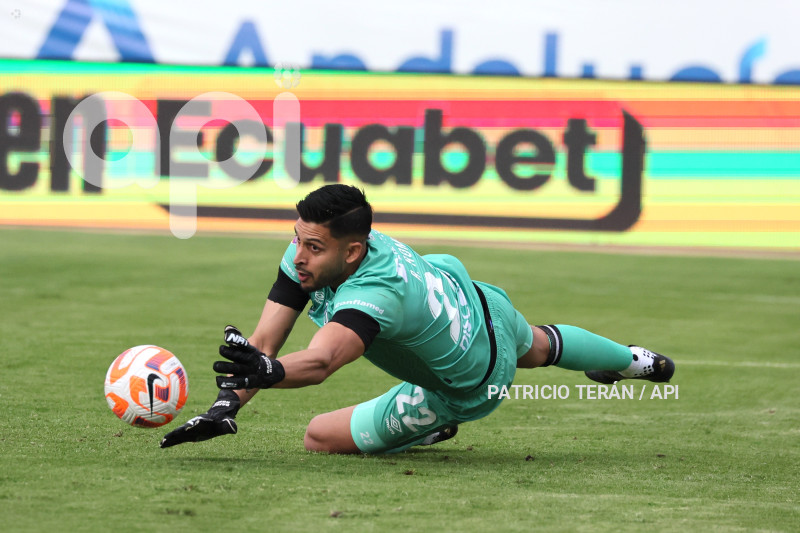 FBL LIGA PRO U CATOLICA VS BARCELONA