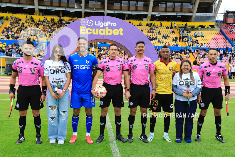 FBL LIGA PRO U CATOLICA VS BARCELONA