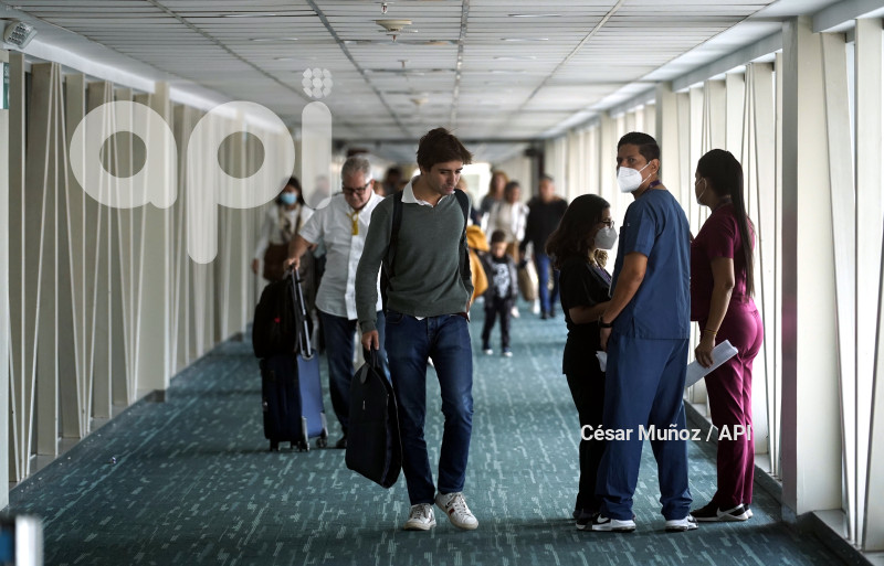 GYE-CERTIFICADO VACUNA AEROPUERTO