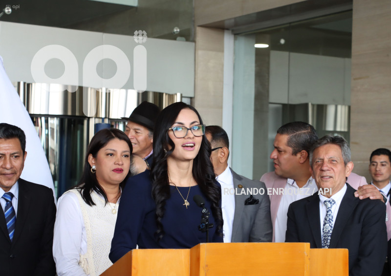 VIVIANA VELOZ SOBRE SUPUESTO DELITO DE REBELION