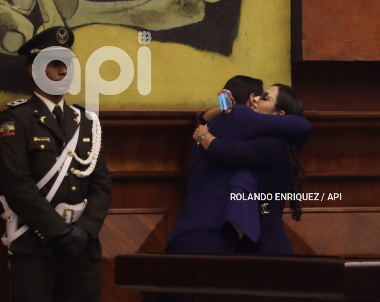 ASAMBLEISTAS SE DESPIDEN