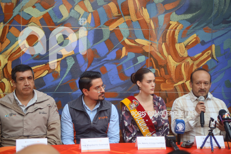 CUENCA-LANZAMIENTO CARRERA ATLETICA-AGUA