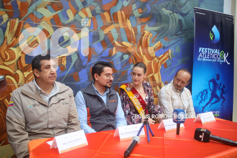CUENCA-LANZAMIENTO CARRERA ATLETICA-AGUA