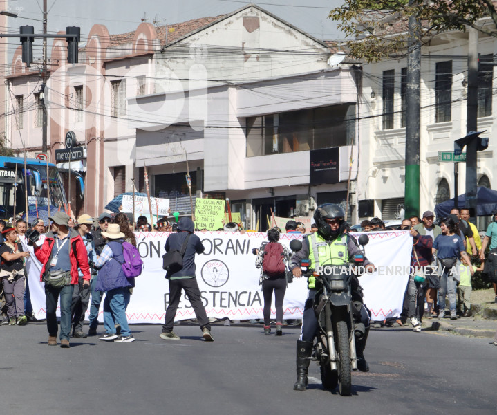 WAORANIS  EN CORTE CONSTITUCIONAL