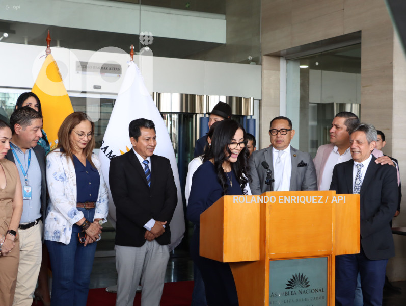 VIVIANA VELOZ SOBRE SUPUESTO DELITO DE REBELION