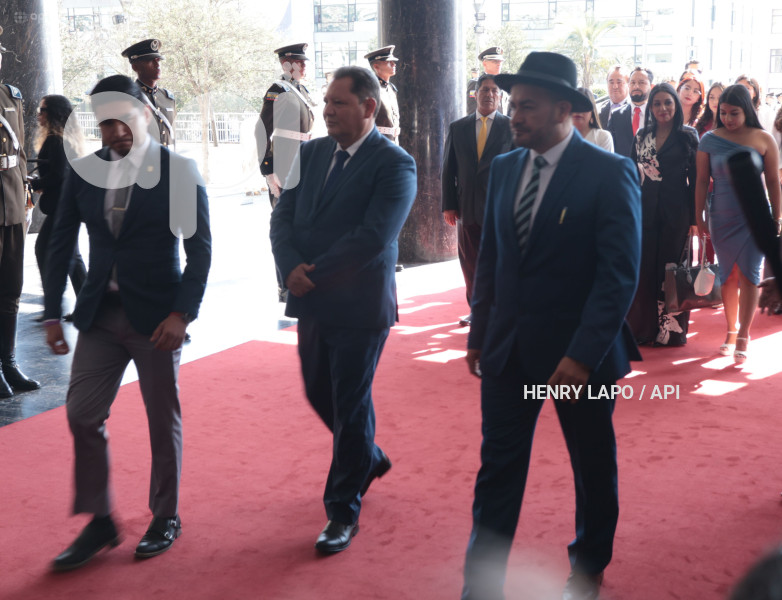 ASAMBLEA ALFOMBRA ROJA