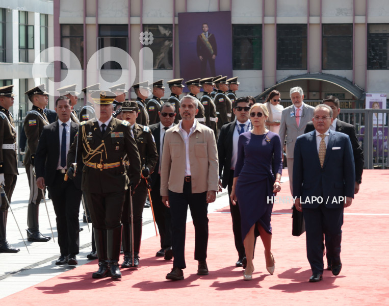 ASAMBLEA ALFOMBRA ROJA