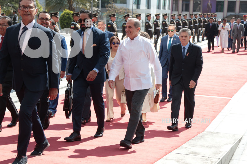 ASAMBLEA ALFOMBRA ROJA