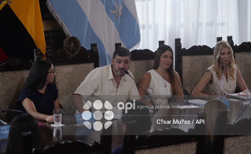 GYE-VICEALCALDESA GUAYAQUIL