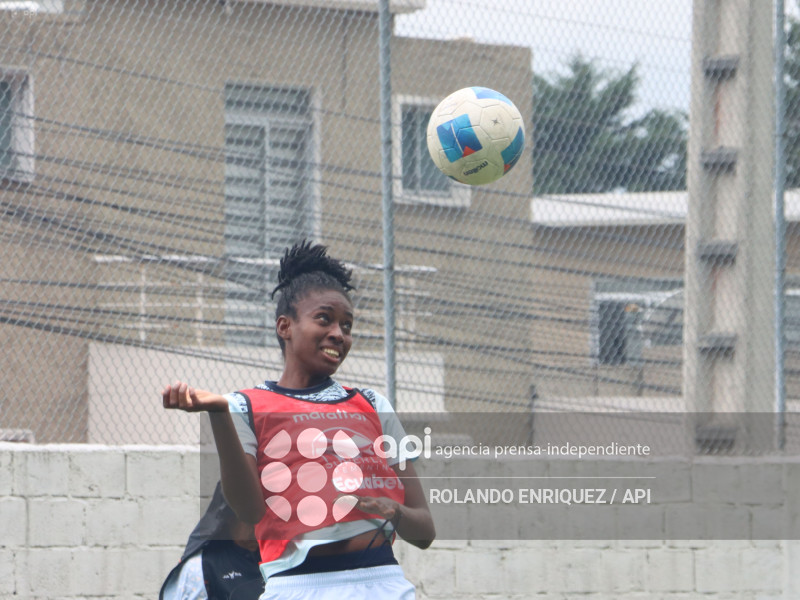 FBL SUPERLIGA FEMENINA CATOLICA VS NANAS