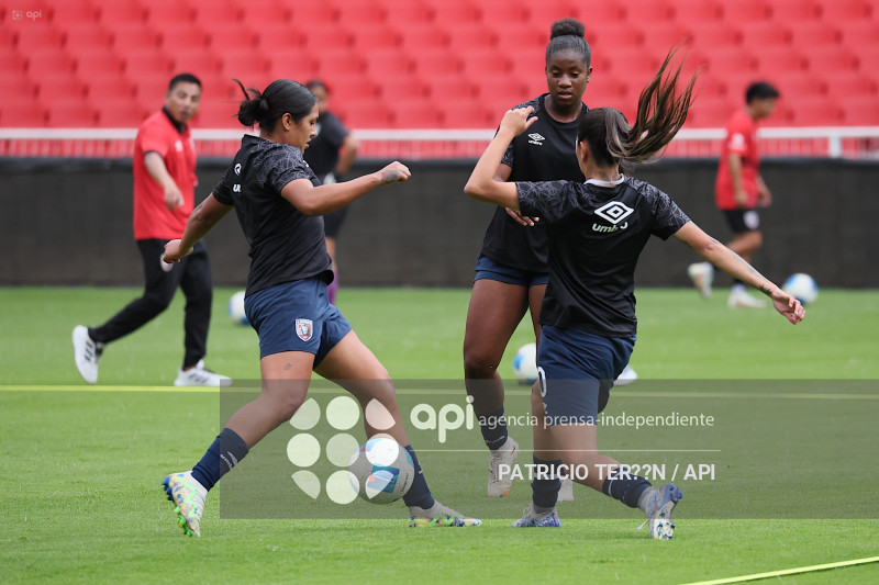 FBL SUPERLIGA FEMENINA LDU VS LEONES
