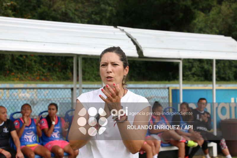 FBL SUPERLIGA FEMENINA CATOLICA VS NANAS