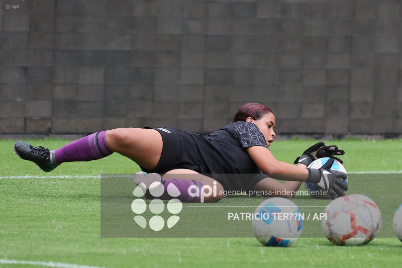 FBL SUPERLIGA FEMENINA LDU VS LEONES
