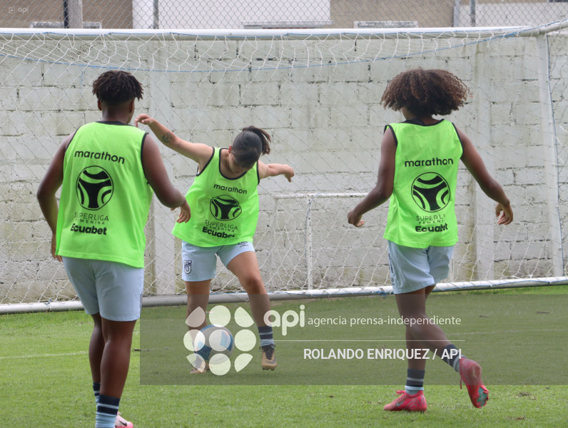 FBL SUPERLIGA FEMENINA CATOLICA VS NANAS