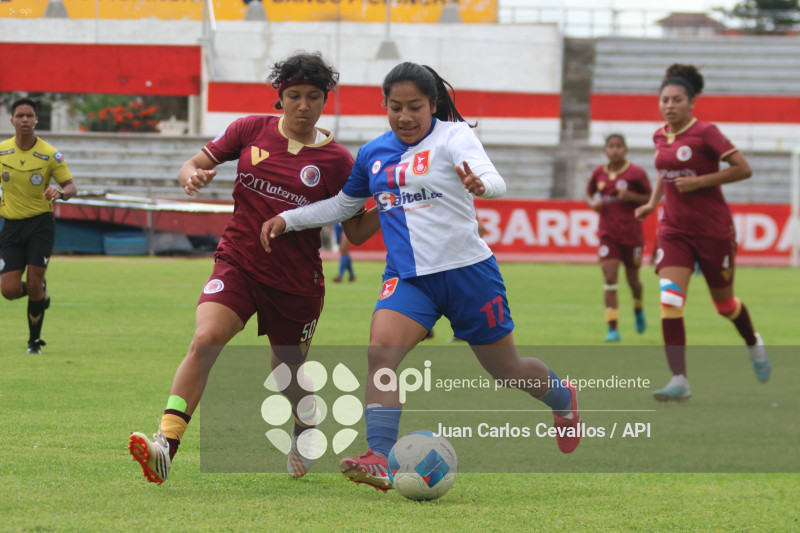 FBL-SUPERLIGA-DEPORTIVO IBARRA-VINO TINTO