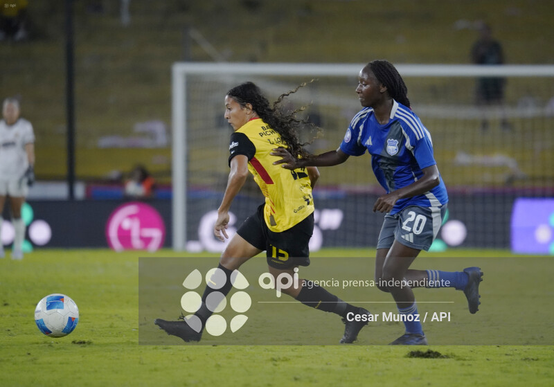 FBL-SUPERLIGA-BARCELONA-EMELEC