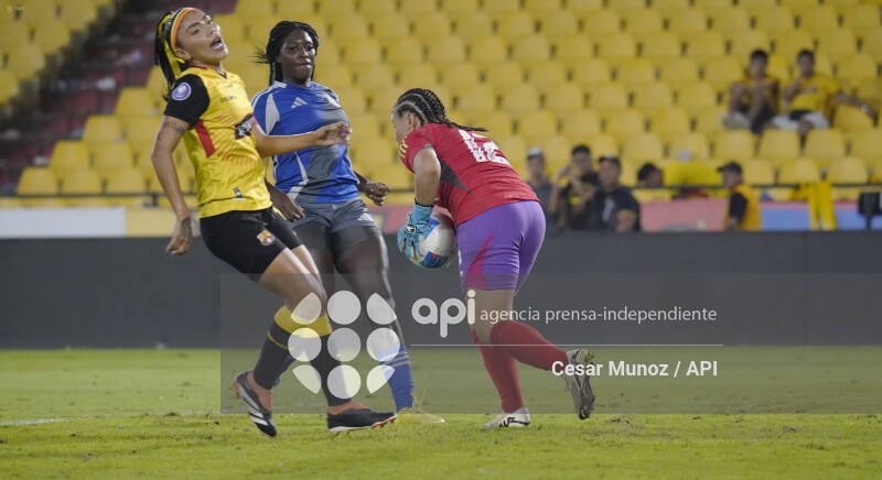 FBL-SUPERLIGA-BARCELONA-EMELEC