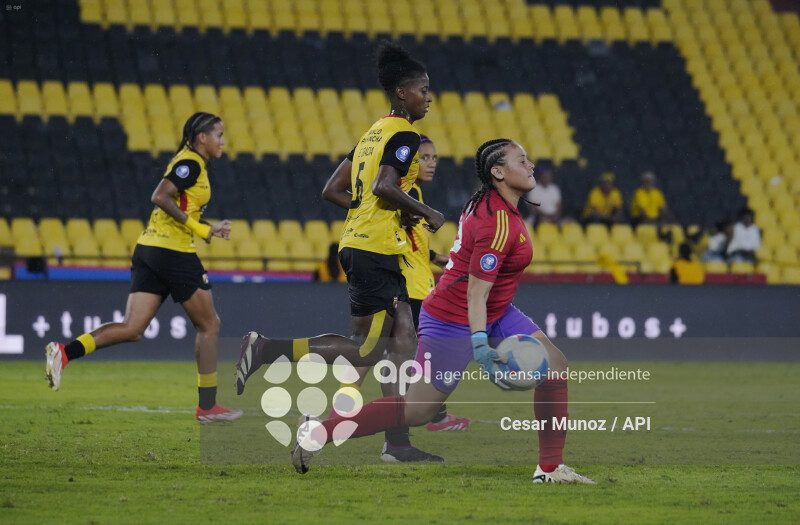 FBL-SUPERLIGA-BARCELONA-EMELEC