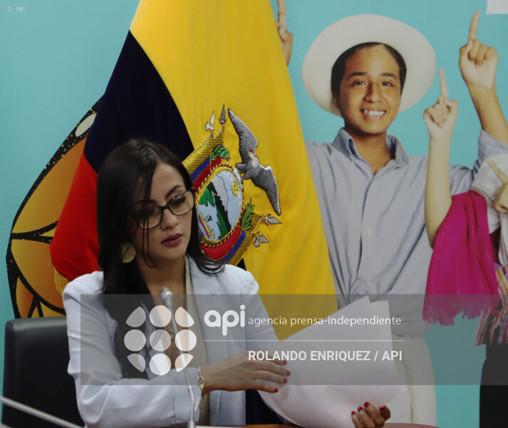 VIVIANA VELOZ PRESIDENTA COMISION NINEZ