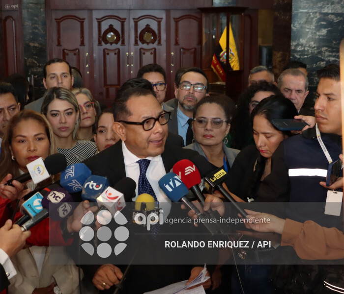 RUEDA DE PRENSA REVOLUCION CIUDADANA
