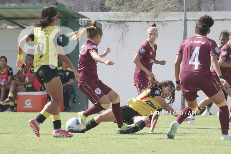 FBL SUPERLIGA FEMENINA VINOTINTO VS BARCELONA