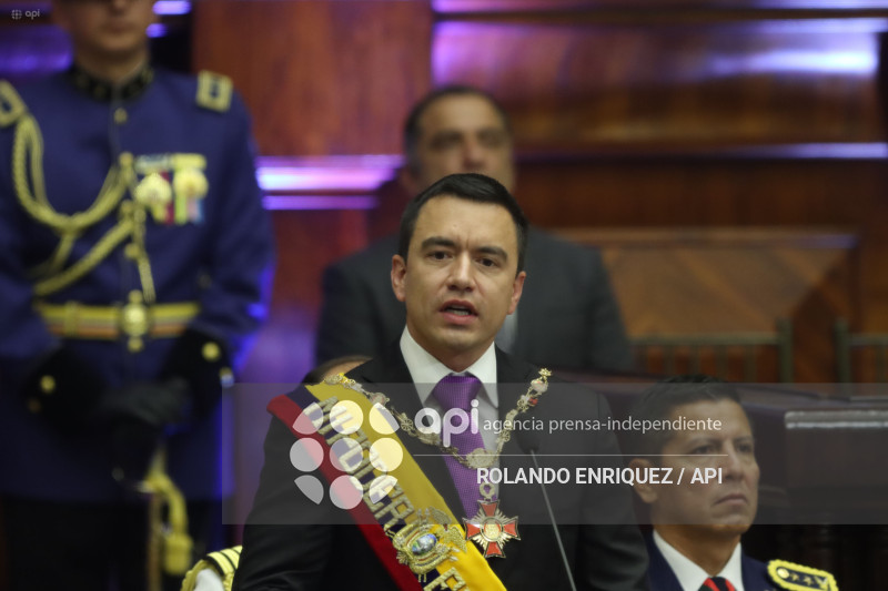 POSESION NOBOA ASAMBLEA