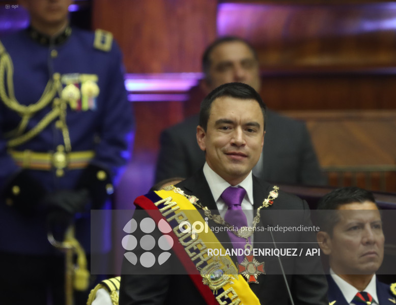 POSESION NOBOA ASAMBLEA