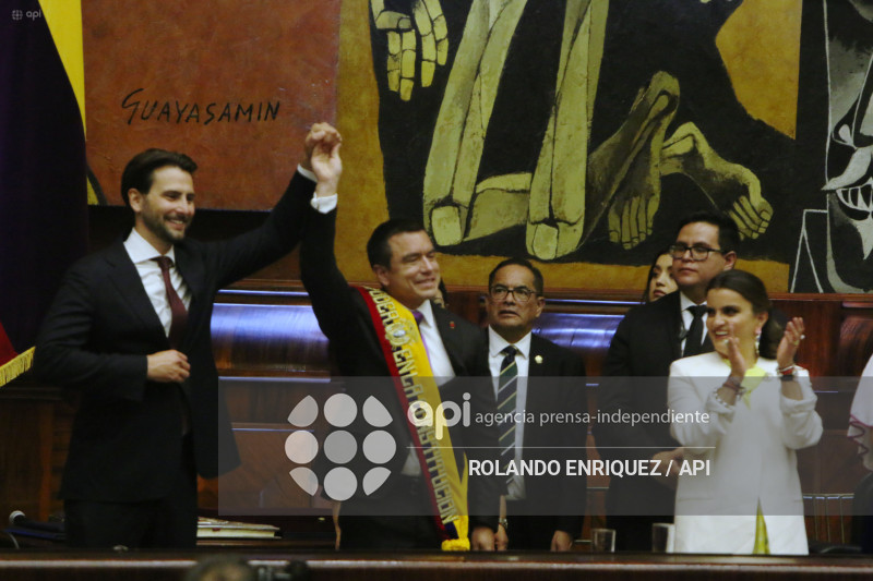 POSESION NOBOA ASAMBLEA