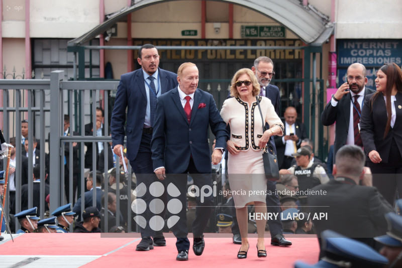 ALFOMBRA ROJA