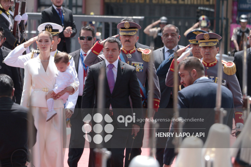 ALFOMBRA ROJA