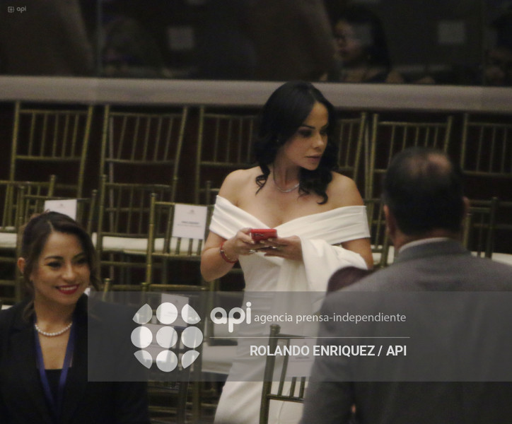 POSESION NOBOA ASAMBLEA