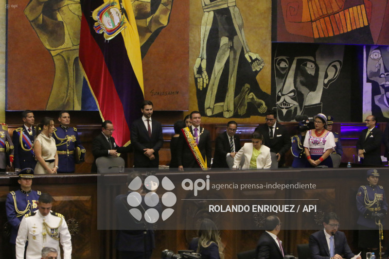 POSESION NOBOA ASAMBLEA