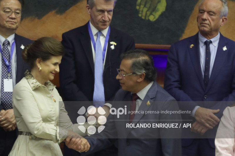 POSESION NOBOA ASAMBLEA