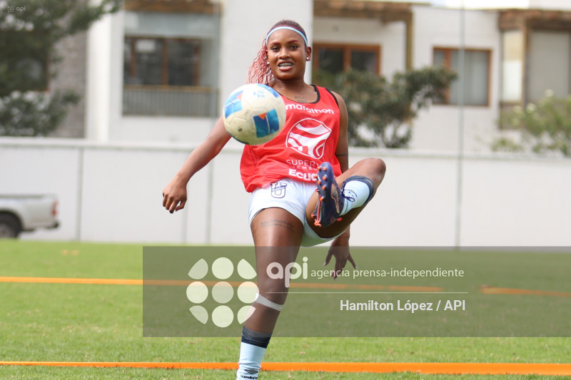 FBL-SUPERLIGA-FEMENINA-ECUABET-ESPUCE-CATÓLICA