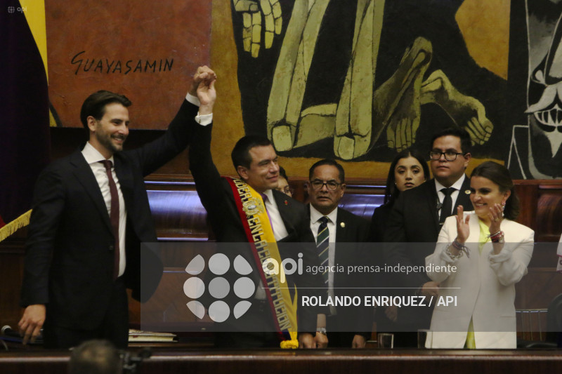 POSESION NOBOA ASAMBLEA