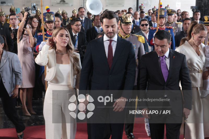 ALFOMBRA ROJA