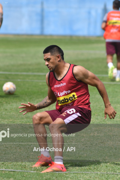 FBL-LIGAPRO-MANTA-VINO TINTO