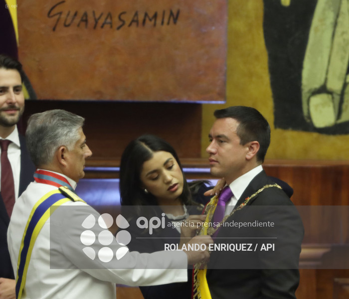 POSESION NOBOA ASAMBLEA