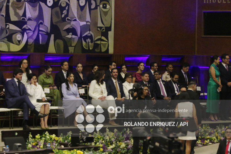 POSESION NOBOA ASAMBLEA