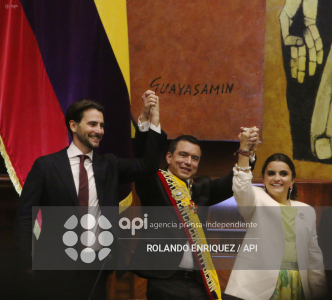 POSESION NOBOA ASAMBLEA