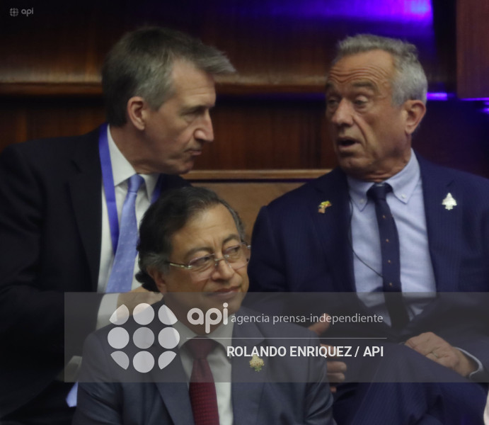 POSESION NOBOA ASAMBLEA