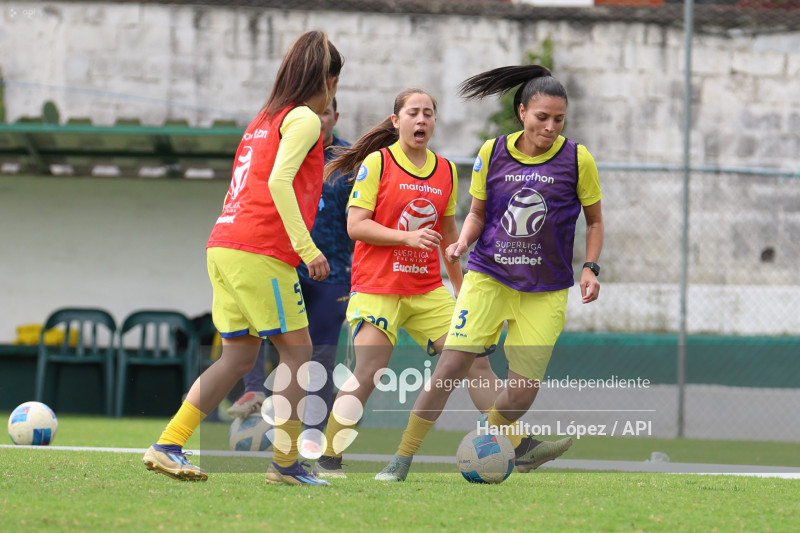 FBL-SUPERLIGA-FEMENINA-ECUABET-ESPUCE-CATÓLICA